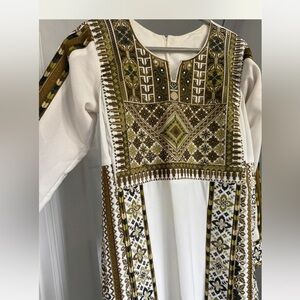 Palestinian Embroidered White and Green thobe